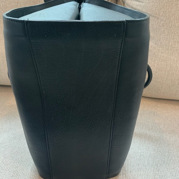 Balenciaga Tube Round - Picture 9 of 16